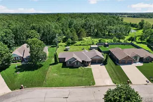 2220 Cherry Blossom Cir, Lebanon, MO 65536 - Photo 6