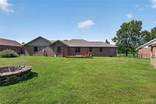 2220 Cherry Blossom Cir, Lebanon, MO 65536 - Photo 32