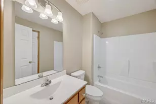 2220 Cherry Blossom Cir, Lebanon, MO 65536 - Photo 16