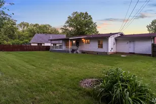 1805 Shardell Dr, Saint Louis, MO 63138 - Photo 20