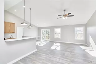 28725 Woodland Heights Dr, Warrenton, MO 63383 - Photo 6