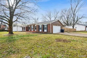 2365 Thunderbird Ave, Florissant, MO 63033 - Photo 30