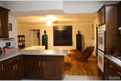 2365 Thunderbird Avenue, Florissant, MO 63033 - Photo 10