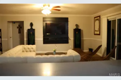 2365 Thunderbird Avenue, Florissant, MO 63033 - Photo 8