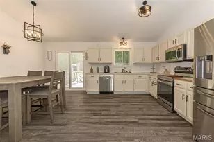 6408 Flagstone Ct, Unincorporated, MO 63052 - Photo 6
