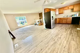 608 Williams Dr, Eureka, MO 63025 - Photo 2
