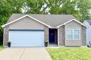27471 Forest Ridge Ct, Warrenton, MO 63383 - Photo 1