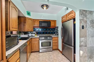 701 Garlyn Ct, Saint Louis, MO 63123 - Photo 14