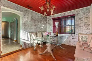 701 Garlyn Ct, Saint Louis, MO 63123 - Photo 16