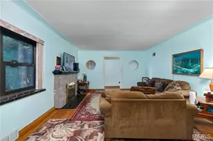 701 Garlyn Ct, Saint Louis, MO 63123 - Photo 6