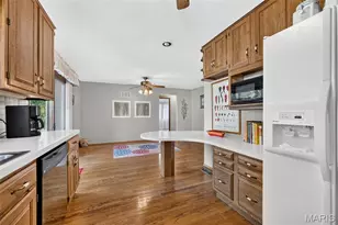 545 Lemonwood Dr, Ballwin, MO 63021 - Photo 16