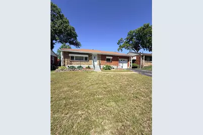 9233 Edna Street, Riverview, MO 63137 - Photo 2