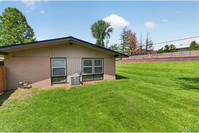 2 Sunswept Drive, Saint Louis, MO 63141 - Photo 32