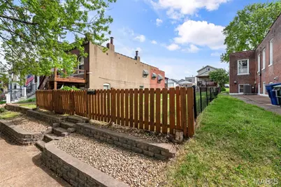 5226 Elizabeth Avenue, Saint Louis, MO 63110 - Photo 6