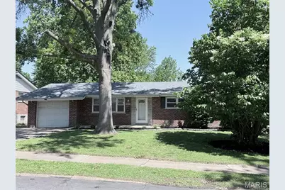 1685 Saint Loretto Drive, Florissant, MO 63033 - Photo 1