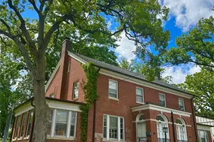 205 Grover Rd, Saint Louis, MO 63125 - Photo 2