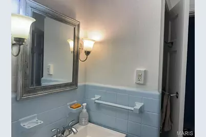 3525 Belaire Place, Beverly Hills, MO 63121 - Photo 8