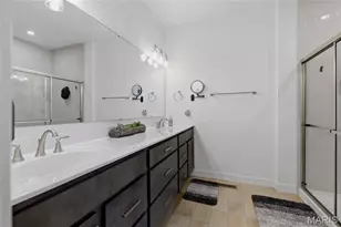 8924 Gateway Cir, Richmond Heights, MO 63144 - Photo 22