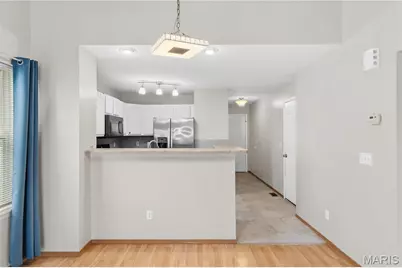 10353 Tiffany Village Circle Drive #D, Saint Louis, MO 63123 - Photo 6