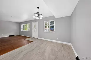 534 Alcove Ave, Bellefontaine Neighbors, MO 63137 - Photo 8