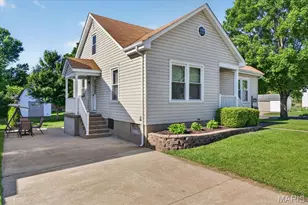 308 W W 8th Street St, Washington, MO 63090 - Photo 1