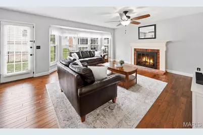 6 Belcourt Circle, Saint Charles, MO 63304 - Photo 4