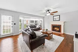 6 Belcourt Cir, Saint Charles, MO 63304 - Photo 4