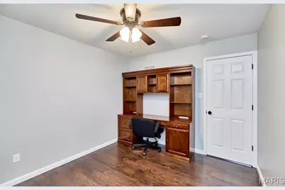 806 S Yosemite Court, Saint Peters, MO 63376 - Photo 22