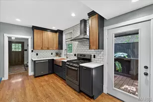 921 Newport Ave, Saint Louis, MO 63119 - Photo 18