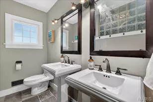 921 Newport Ave, Saint Louis, MO 63119 - Photo 24