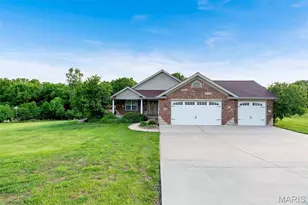 121 Deer Vly Ln, Troy, MO 63379 - Photo 1