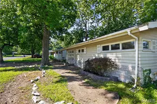 16 Brightwell Ct, Saint Louis, MO 63031 - Photo 10