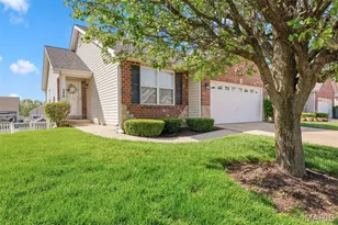 326 Stone Village Dr, Wentzville, MO 63385 - Photo 2
