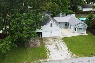 311 S Wentz St, Montgomery City, MO 63361 - Photo 2
