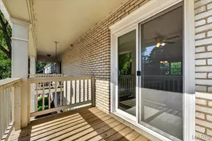 1527 Swallow Dr, Brentwood, MO 63144 - Photo 12