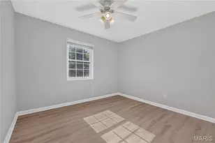 1527 Swallow Dr, Brentwood, MO 63144 - Photo 20