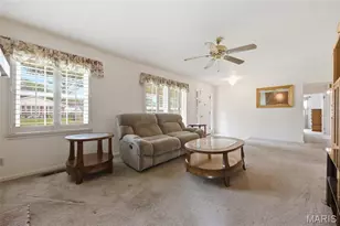 3846 Coachella Dr, Saint Louis, MO 63125 - Photo 14