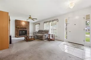 3846 Coachella Dr, Saint Louis, MO 63125 - Photo 10