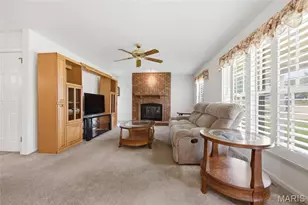 3846 Coachella Dr, Saint Louis, MO 63125 - Photo 12