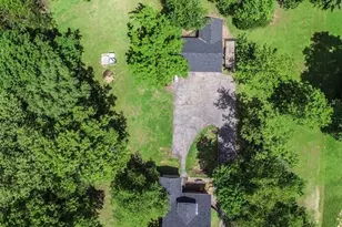 12420 Bellefontaine Rd, Saint Louis, MO 63138 - Photo 36