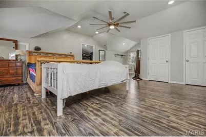 12420 Bellefontaine Road, Saint Louis, MO 63138 - Photo 16