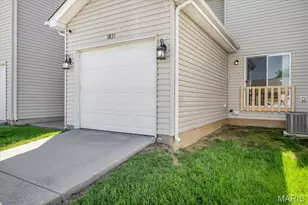 1831 Basston Dr, Maryland Heights, MO 63146 - Photo 26