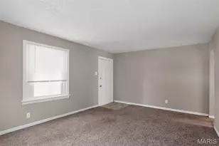6652 Thurston Ave, Saint Louis, MO 63134 - Photo 10