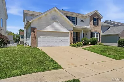 47 Rivermeadows Drive, Florissant, MO 63031 - Photo 2