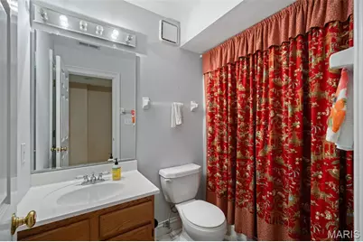 166 N Central Avenue, Clayton, MO 63105 - Photo 50