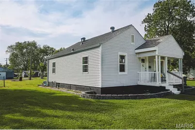 307 N 3rd Street, Chaffee, MO 63740 - Photo 4