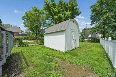 7619 Fairham Avenue, University City, MO 63130 - Photo 16