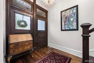 2745 Armand Pl, Saint Louis, MO 63104 - Photo 2