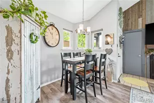 706 Hemingway Ln, Weldon Spring, MO 63304 - Photo 8