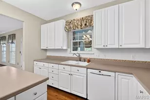 2008 Blossom Bay Ct, Saint Peters, MO 63376 - Photo 8